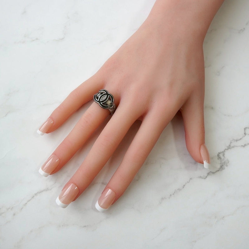 シャネル ココマーク シルバー / ブラック 指輪 リング 12.5号 - NEWSED