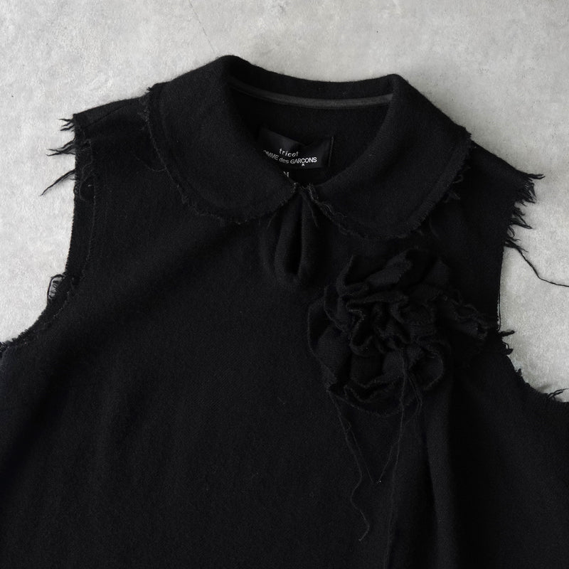 トリコ コムデギャルソン 2003年製 薔薇 装飾 カットオフ ウール ベスト レディース ブラック
