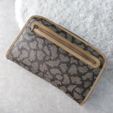 1990's Cassandra Logo Giraffe Pattern Clutch Bag - NEWSED