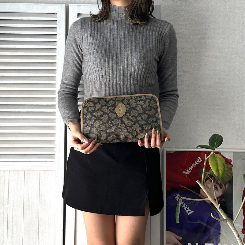 1990's Cassandra Logo Giraffe Pattern Clutch Bag - NEWSED