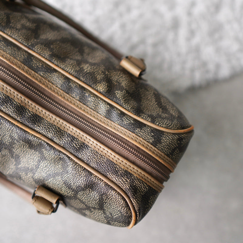 1990's Cassandra Logo Giraffe Pattern Mini Boston Bag - NEWSED