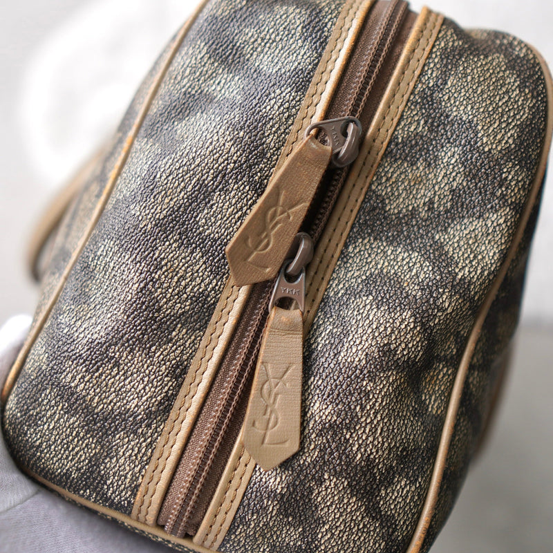 1990's Cassandra Logo Giraffe Pattern Mini Boston Bag - NEWSED