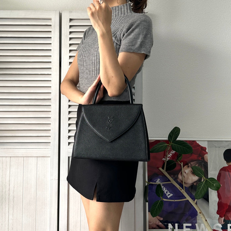 1990's Emboss Cassandra Logo Leather Hand Bag - NEWSED
