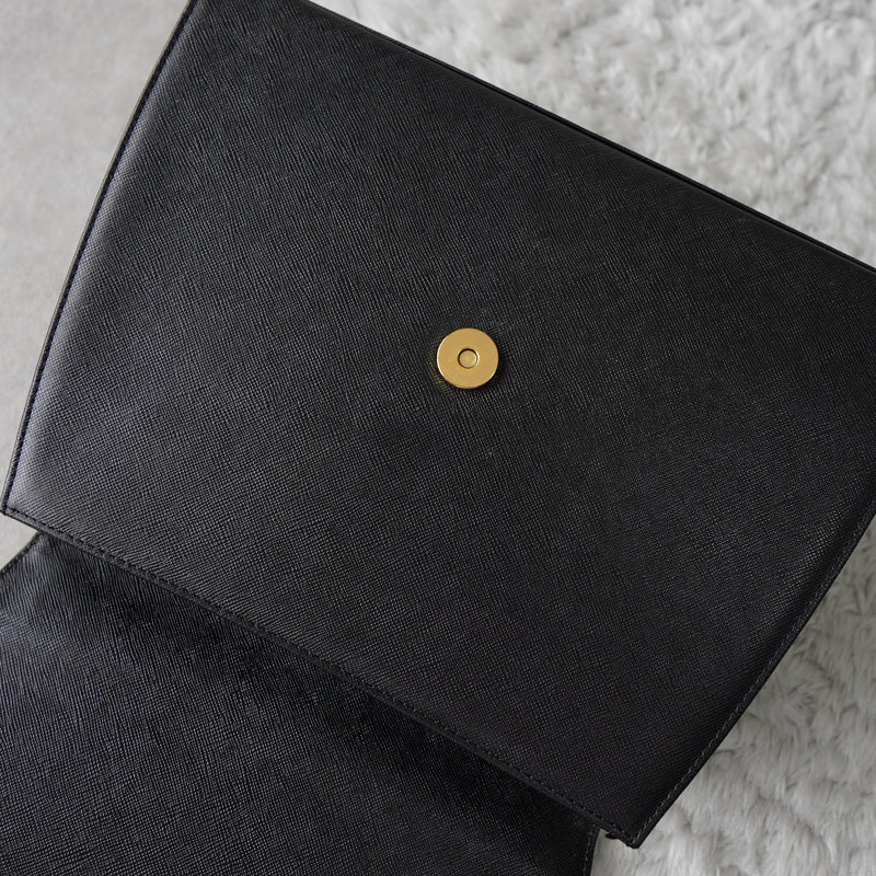 1990's Emboss Cassandra Logo Leather Hand Bag - NEWSED