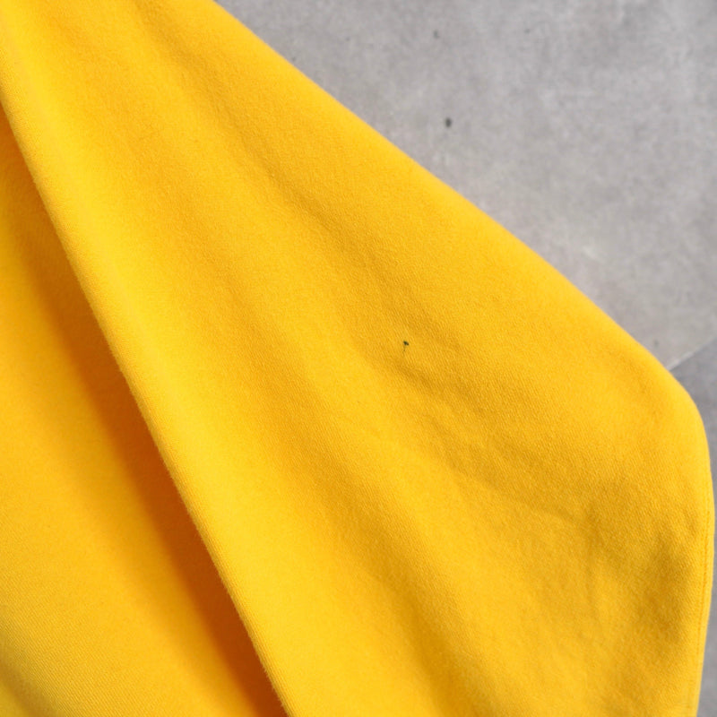 1990's Embossing Logo Sweatshirt - NEWSED