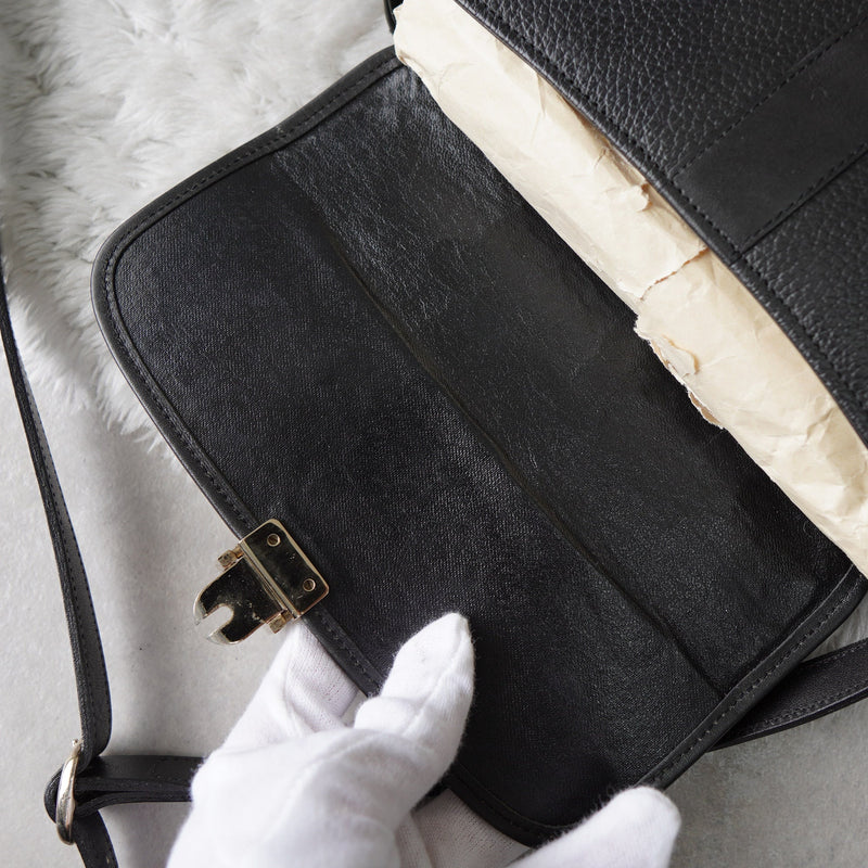 1990's Leather Shoulder Bag - NEWSED