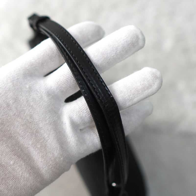 1990's Malice One Shoulder Bag｜Made in Italy - NEWSED