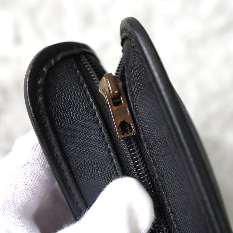 1990's Shadow Trotter Crutch Bag - NEWSED