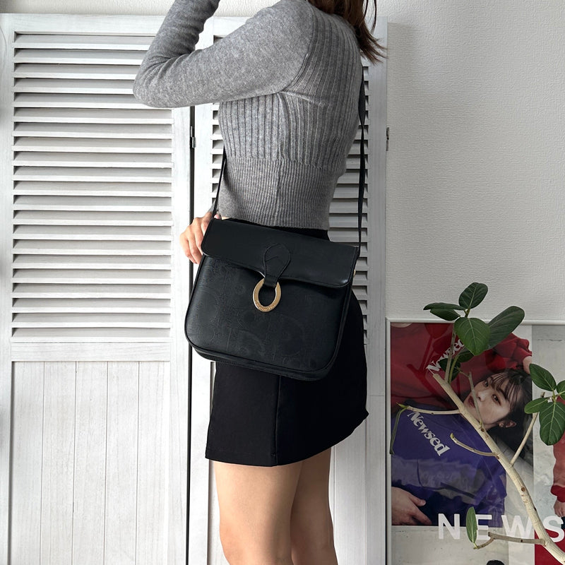 1990's Shadow Trotter Leather Shoulder Bag - NEWSED