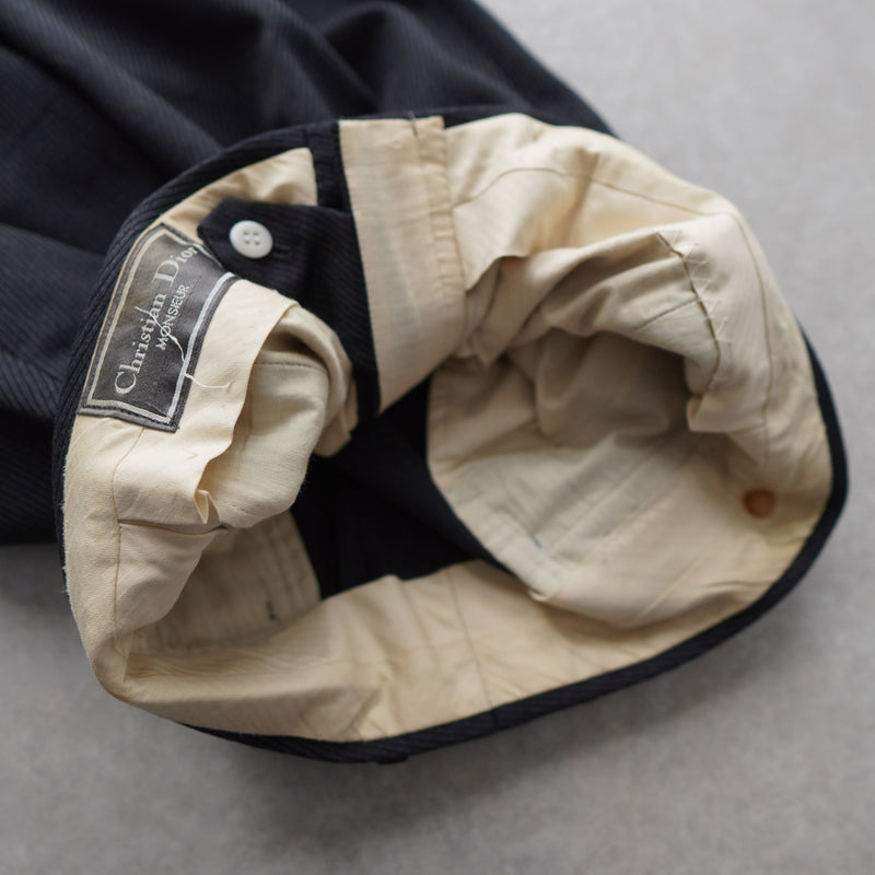 1990's Two - tuck Trousers - NEWSED