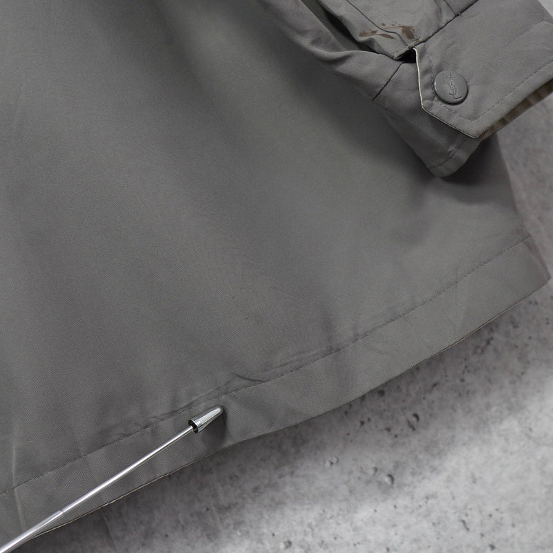 イヴ サンローラン 1990's ヴィンテージ YSLロゴ 刺繍 リバーシブル ナイロンジャケット ブルゾン カーキ / ベージュ - NEWSED