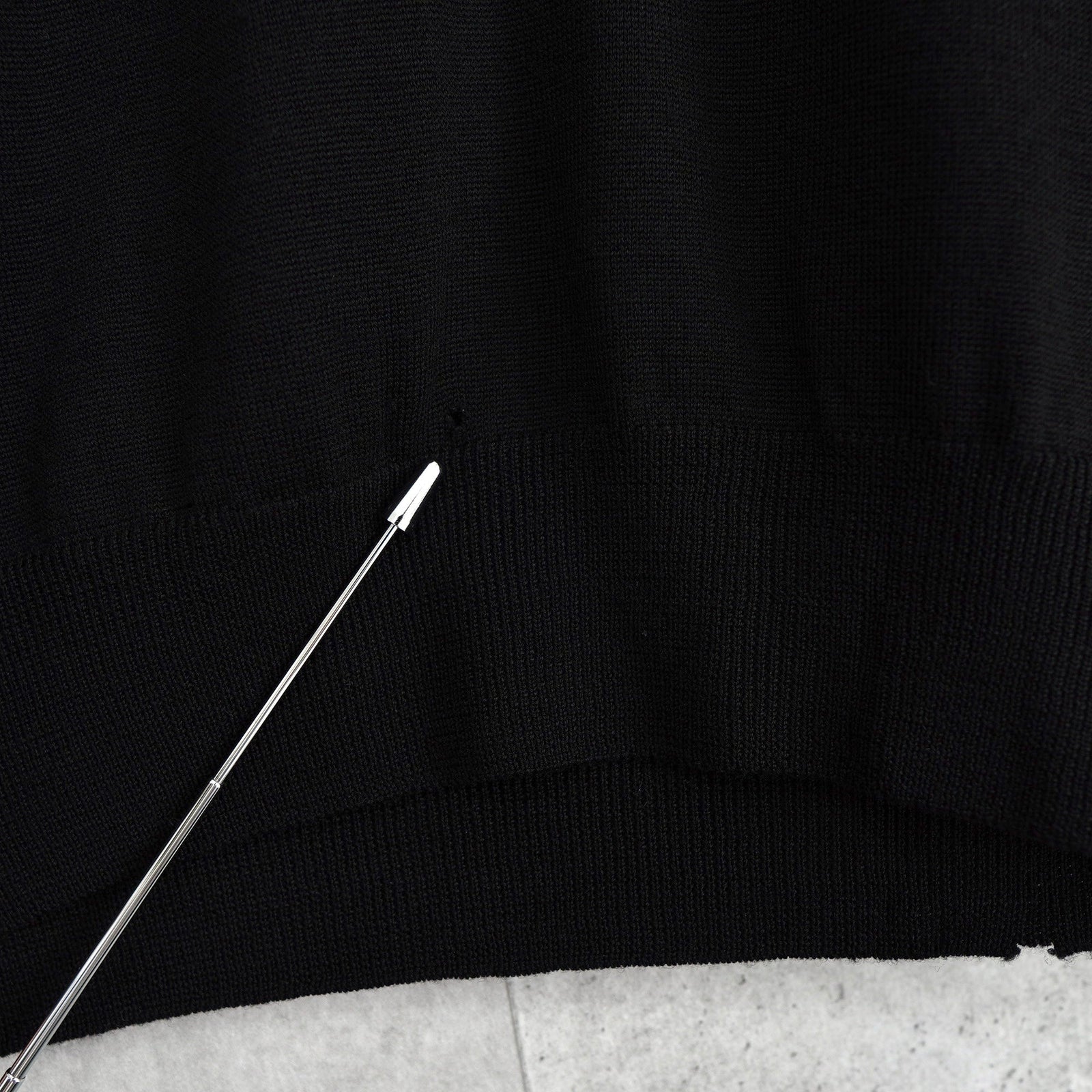 1990's イヴ・サンローラン カサンドラロゴ YSLロゴ ニット セーター M