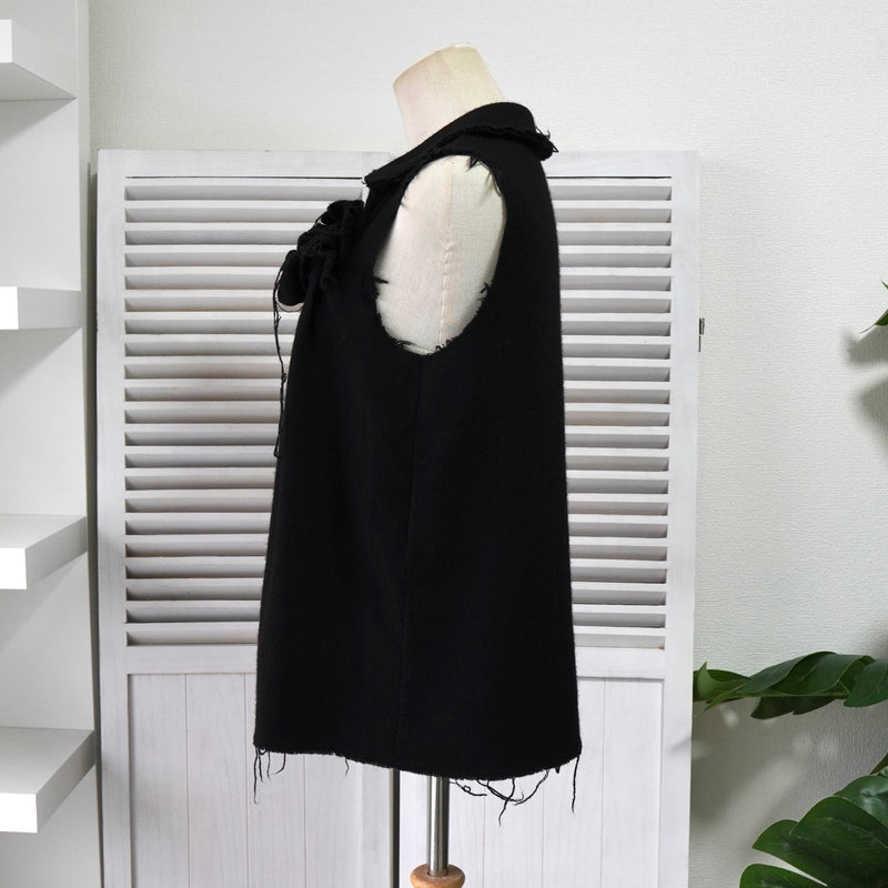 トリコ コムデギャルソン 2003年製 薔薇 装飾 カットオフ ウール ベスト レディース ブラック