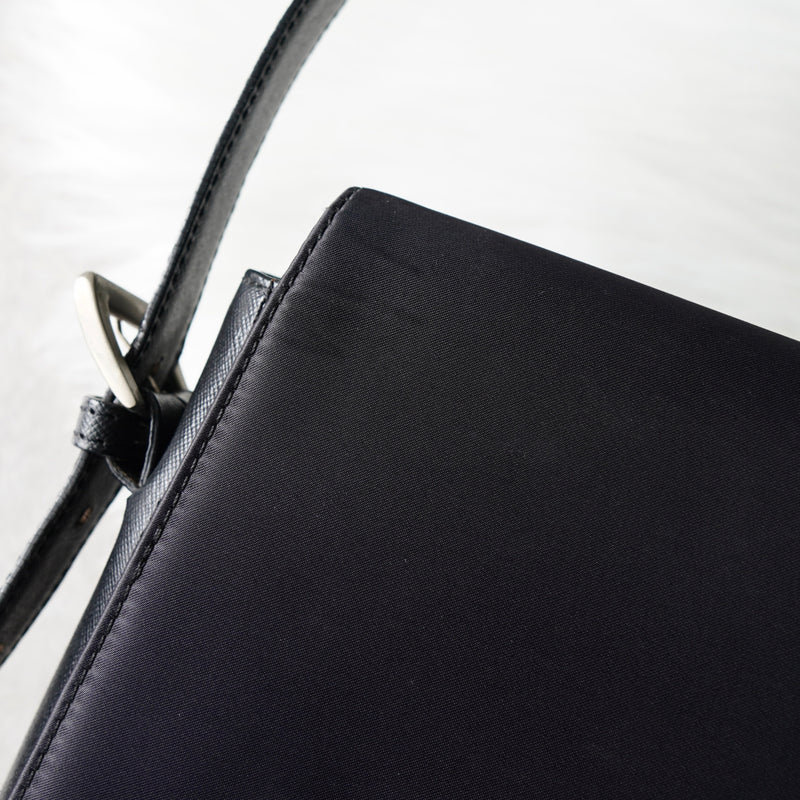 バレンシアガ BBロゴ ナイロン / レザー ワンショルダーバッグ ハンドバッグ ブラック