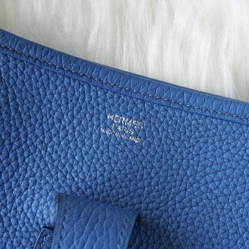 エルメス 2014年製 エブリンIIIGM トリヨンクレマンス SV金具 □R刻 ショルダーバッグ ブルーパラダイス 箱付き - NEWSED
