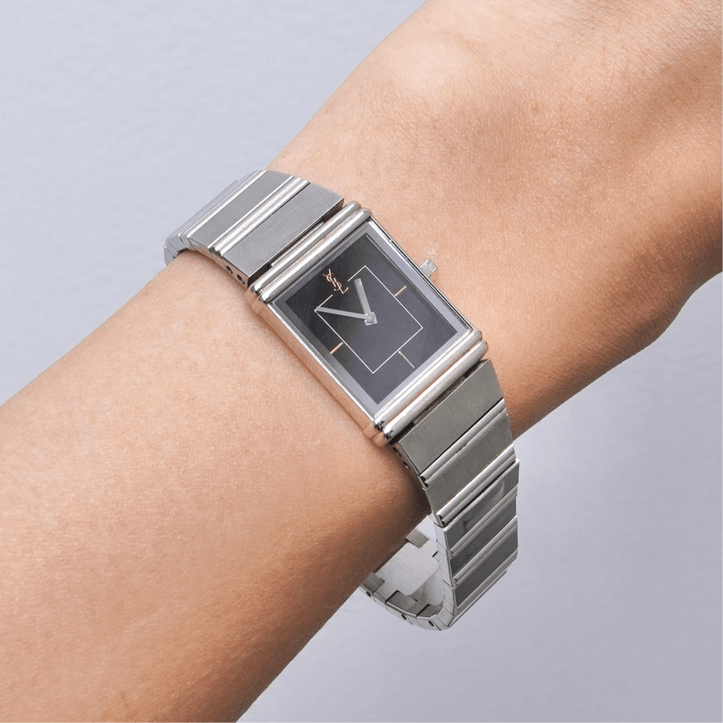 イヴ サンローラン 2200 221362 Y17151 SS / クォーツ 黒文字盤 腕時計 電池交換済