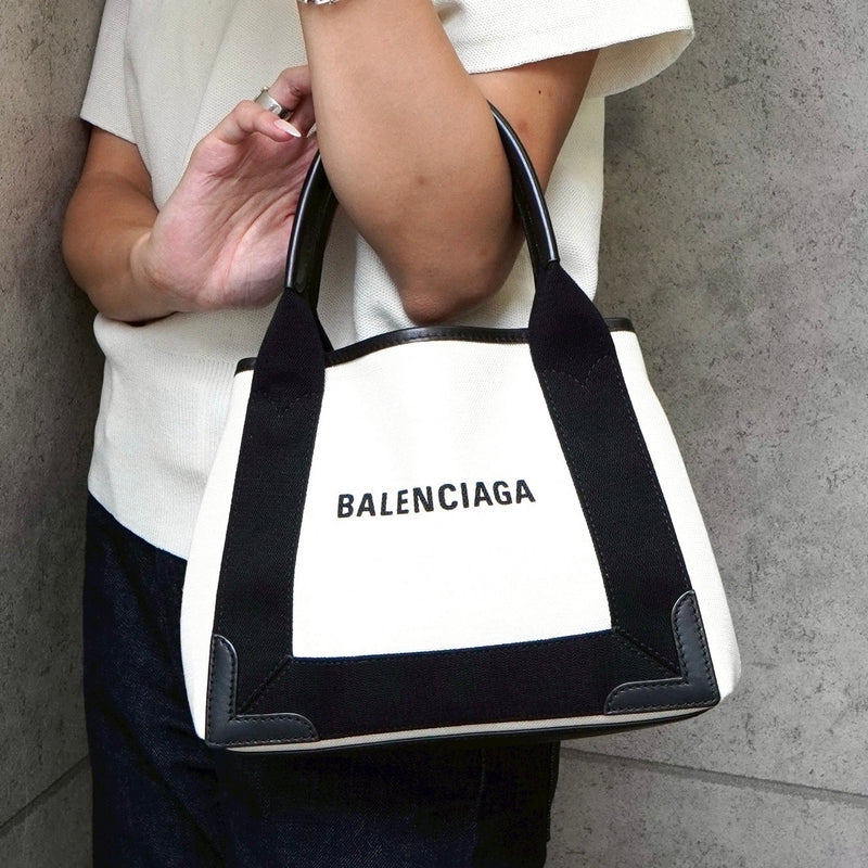 極美品✨ バレンシアガ レザー キャンバス クラッチバッグ ホワイト ブラック バレンシアガ カバスXS キャンバス 2way ハンドバッグ