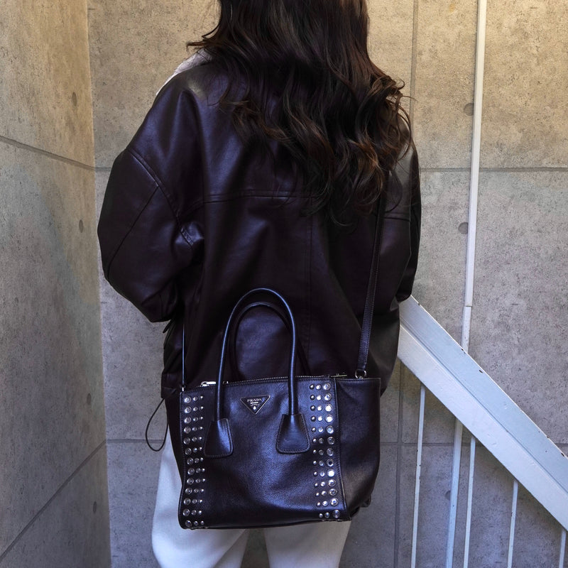 プラダ レザー ビジュー スタッズ 2way ハンドバッグ ショルダーバッグ ブラック