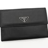 プラダトライアングルロゴサフィアーノ レザー 二つ折り財布 ブラック