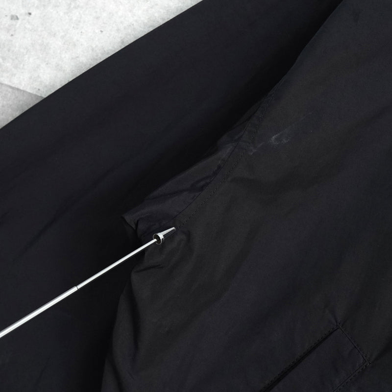 バレンシアガ ロゴ ナイロンブルゾン ブラック