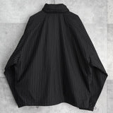 シュプリーム 24AW 筆記体ロゴ 刺繍 ピンストライプ トラックジャケット ナイロンジャケット 収納フード ブラック - NEWSED