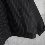シュプリーム 24AW 筆記体ロゴ 刺繍 ピンストライプ トラックジャケット ナイロンジャケット 収納フード ブラック - NEWSED