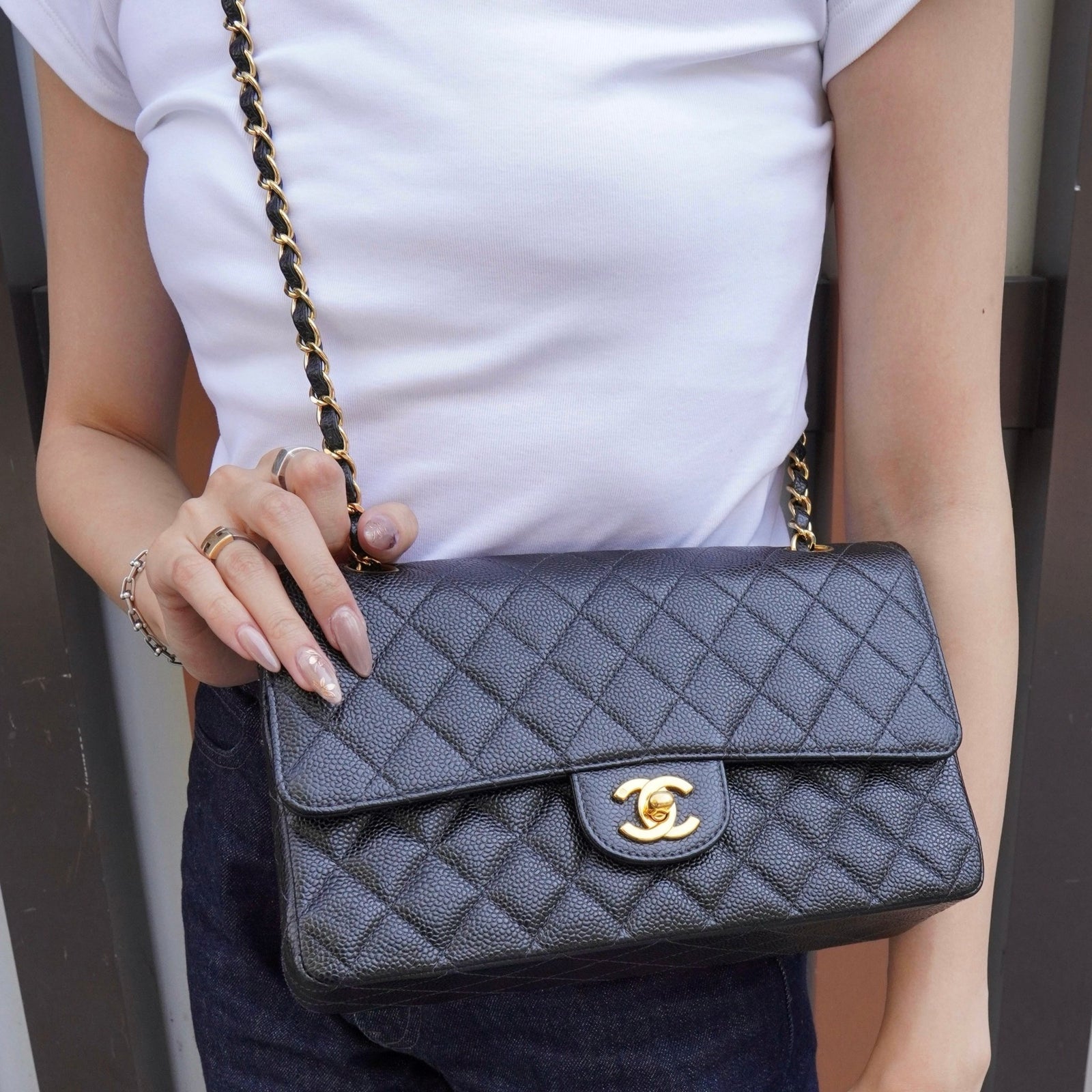 【良品】CHANELシャネルマトラッセボディバッグ　ターンロック シャネル ターンロック マトラッセ25 キャビアスキン ダブルフラップ