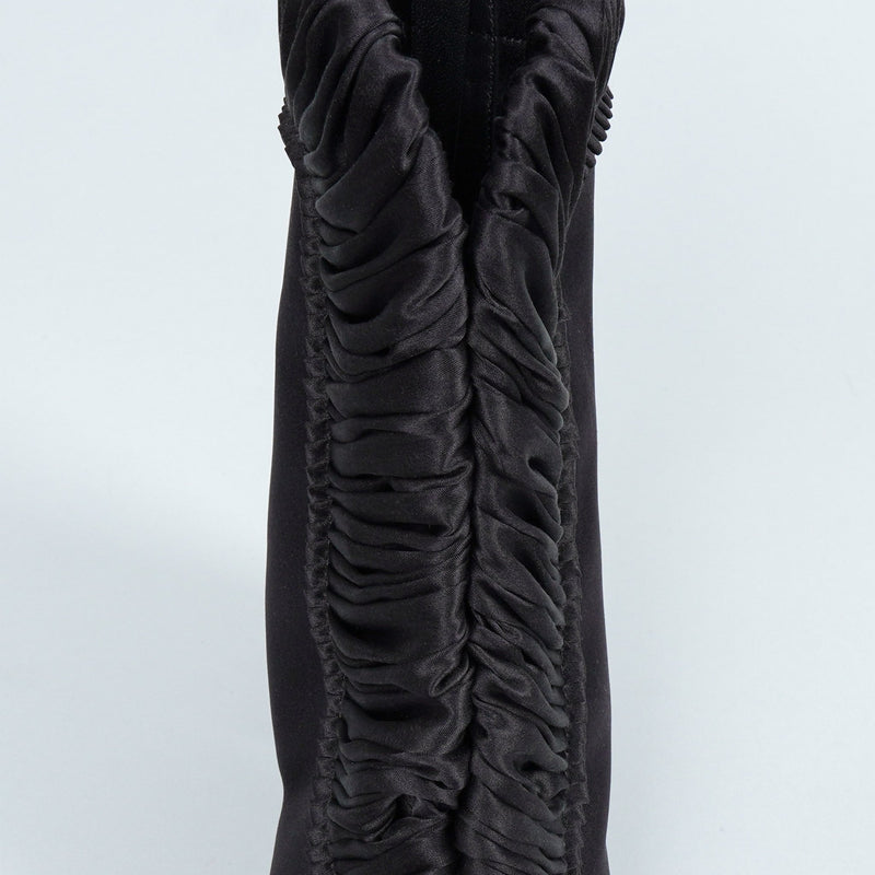 シャネル 25AW ギャザーサテン ココマーク アンクルブーツ ブラック 37 1/2C / 24.0〜24.5cm 未使用品 - NEWSED