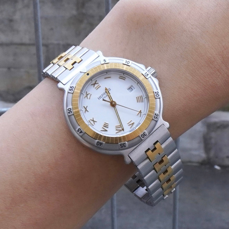エルメス キャプテンニモ 261973 SS × GP / QZ 白文字盤 腕時計 シルバー / ゴールド OH済み - NEWSED