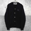 プレイ コム デ ギャルソン ハートロゴ カーディガン ブラック