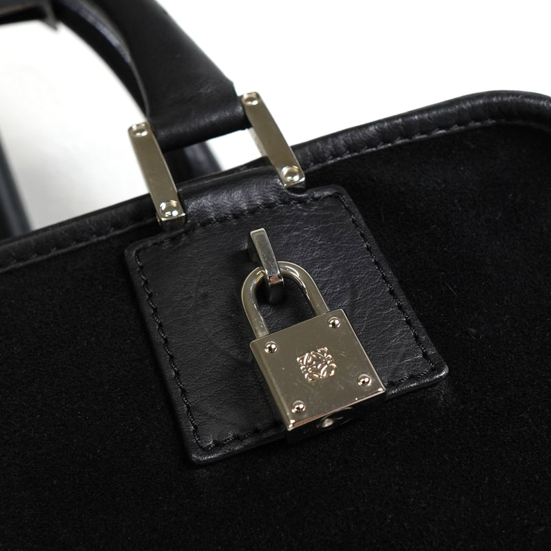 ロエベ アマソナ28 スエード / レザー ハンドバッグ ブラック