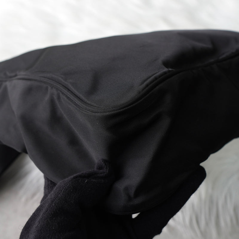 プラダ ナイロン ショルダーバッグ トライアングルロゴ ブラック