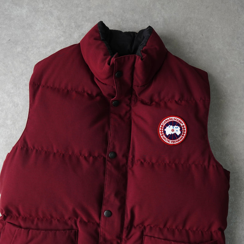 カナダグース ダウンベスト レッド