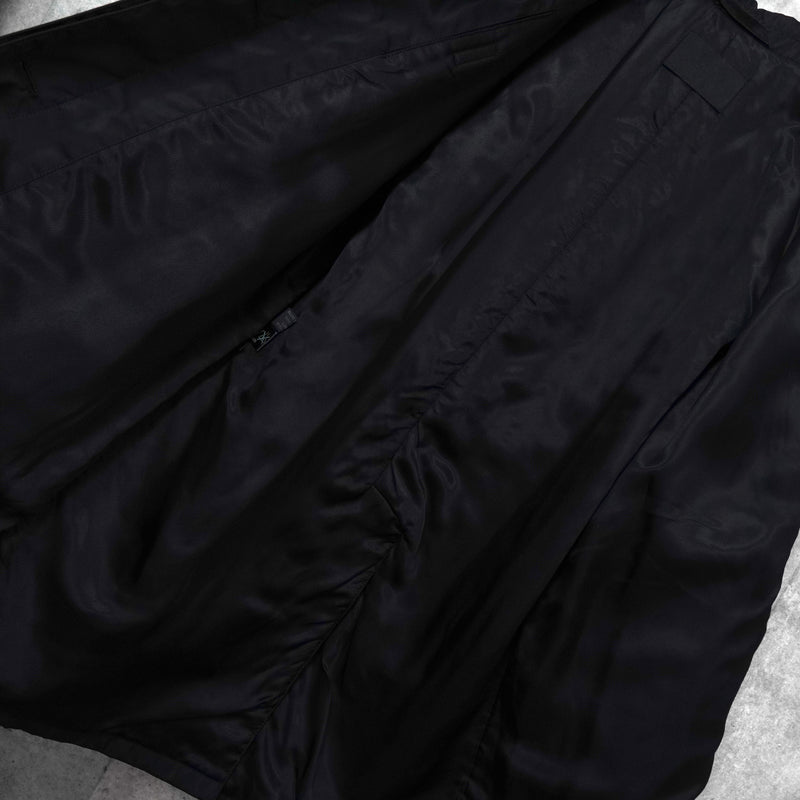 プラダ ナイロン 中綿 ステンカラーコート ブラック ウエストベルト付き
