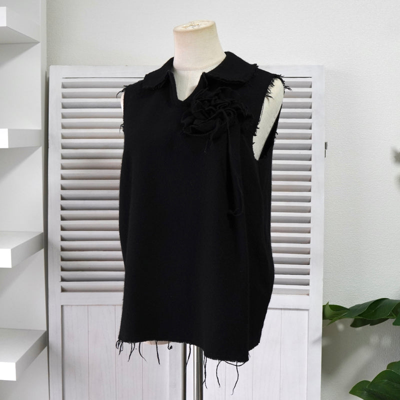 トリコ コムデギャルソン 2003年製 薔薇 装飾 カットオフ ウール ベスト レディース ブラック