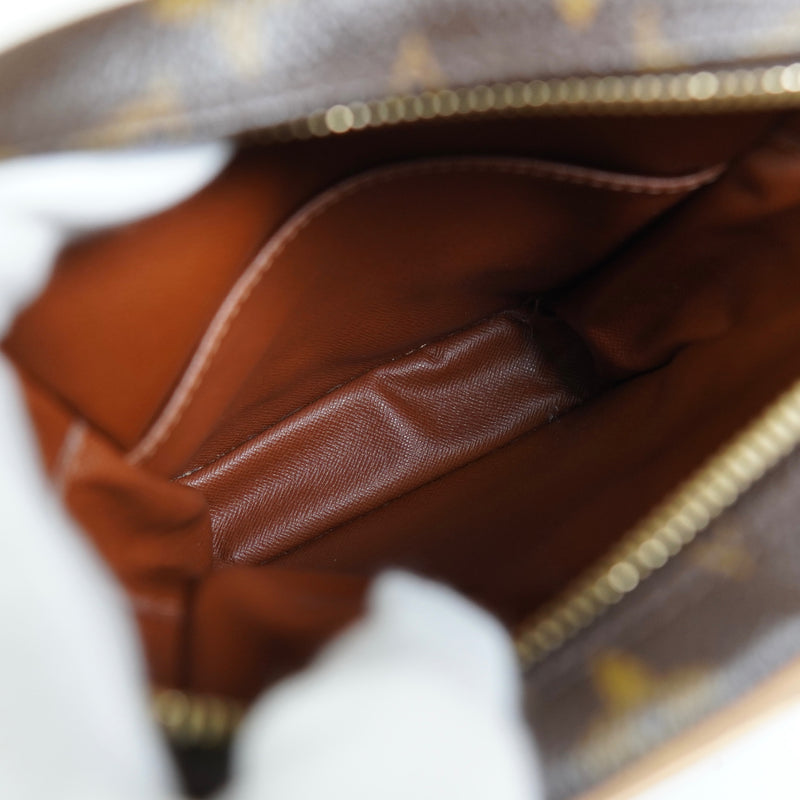 ルイ ヴィトン モノグラム アマゾン ショルダーバック ブラウン M45236