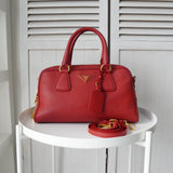 プラダ ヴィッテロダイノ レザー 2way ハンドバッグ ショルダーバッグ 三角プレート ピンク - NEWSED