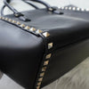 Valentino Garavani Rockstud 黑色皮革两用手提包/单肩包