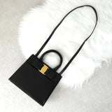 サルバトーレ フェラガモ ヴァラリボン 2way レザー ハンドバッグ ショルダーバッグ 自立型 ブラック - NEWSED