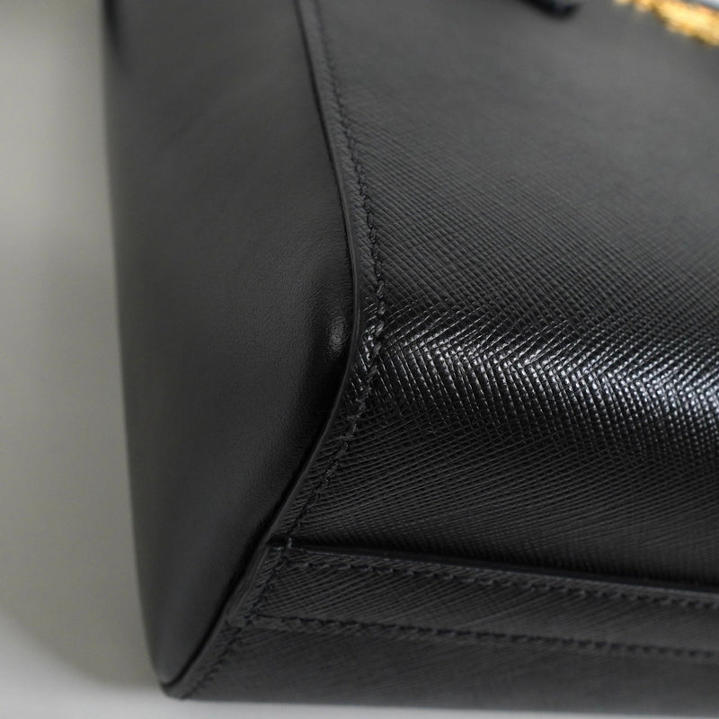 プラダ サフィアーノ レザー 2way ハンドバッグ ショルダーバッグ ブラック - NEWSED