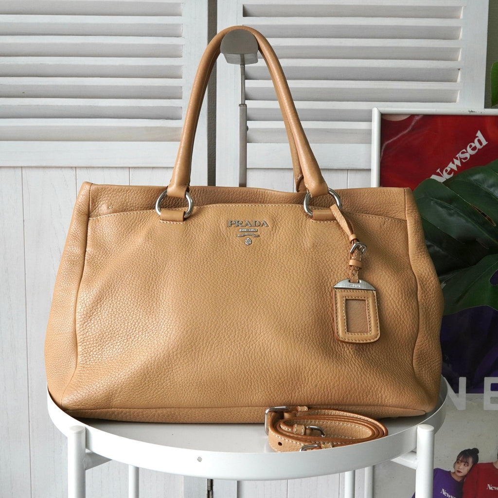 プラダ  ヴィッテロダイレザー 2way ハンドバッグ ショルダーバッグ 肩掛け ベージュ
