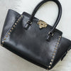 Valentino Garavani Rockstud 黑色皮革两用手提包/单肩包