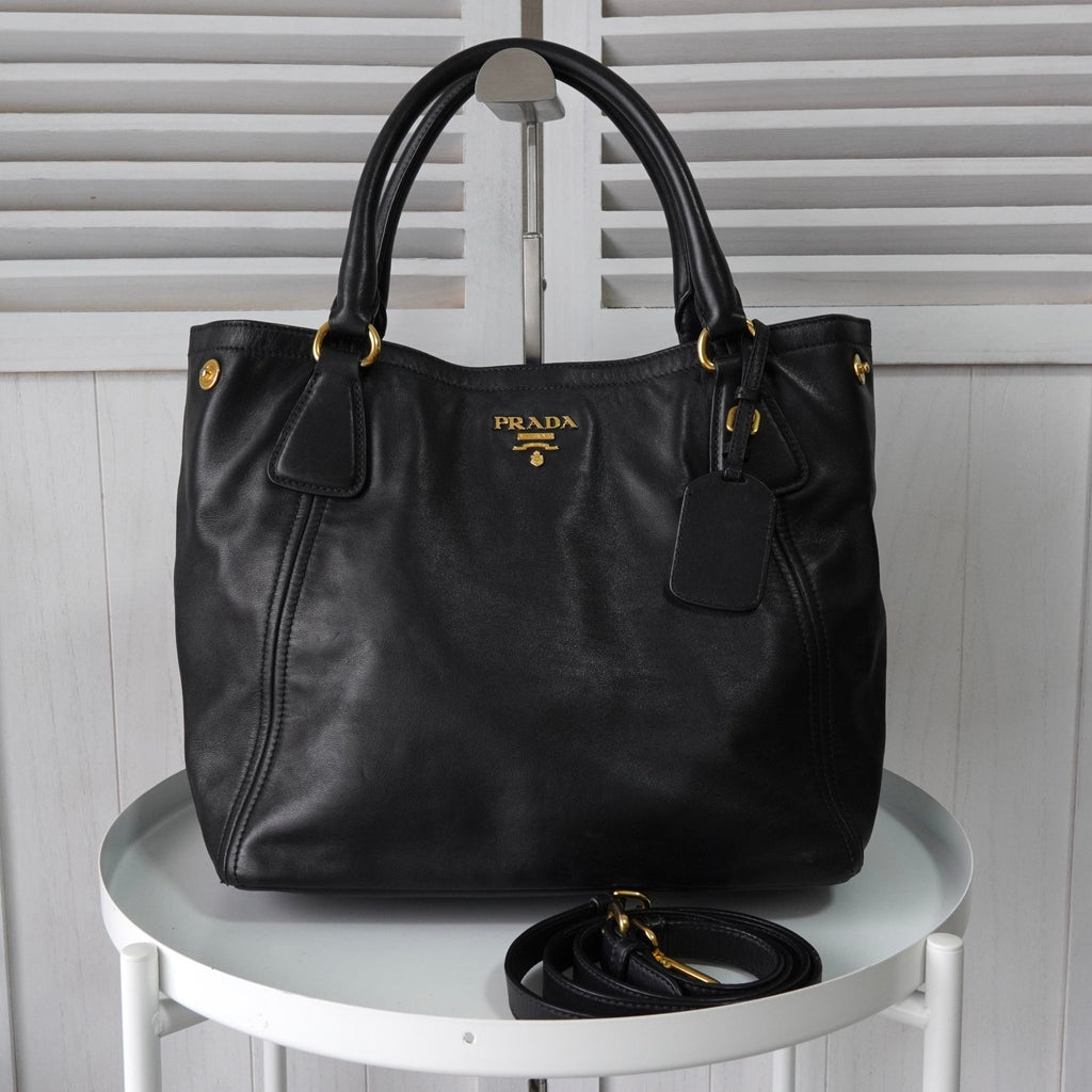 プラダ  レザー 2way ハンドバッグ ショルダーバッグ ブラック
