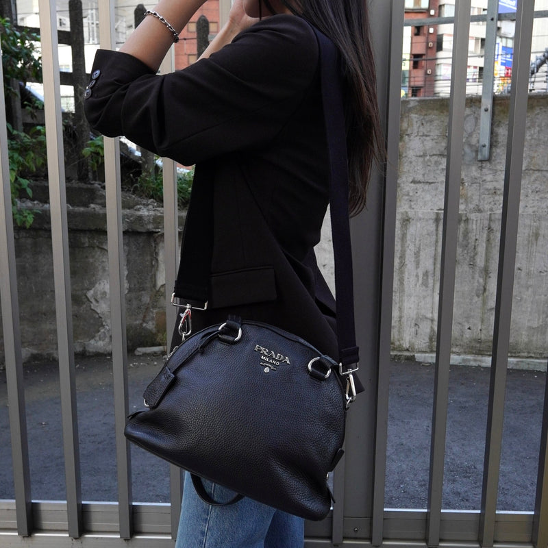 プラダ サフィアーノ レザー 2way トートバッグ ショルダーバッグ ブラック - NEWSED