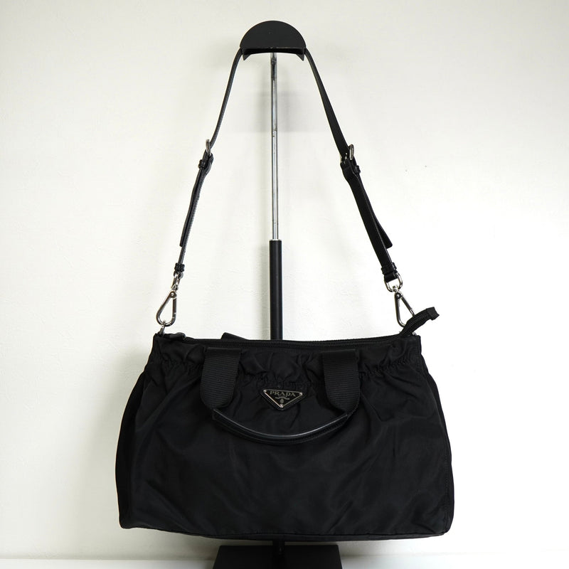 プラダ テスート ポコノ ナイロン トライアングルロゴ ギャザー 2way ハンドバッグ ショルダーバッグ ブラック - NEWSED