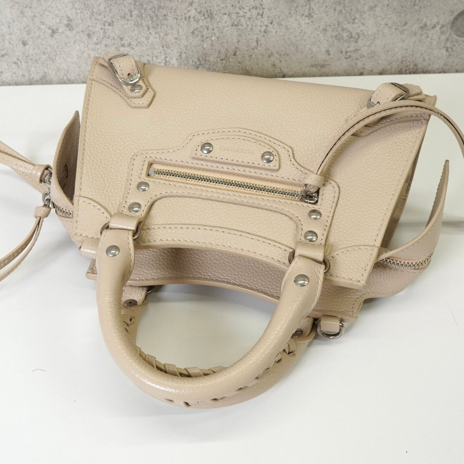 バレンシアガオシャレ優しいゴールド新品 25SS】BALENCIAGA TACKY GOLD ジップ ロゴ コットン フーディ