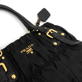 プラダ ロゴ ギャザー テスート / レザー 2way ハンドバッグ ショルダーバッグ ブラック - NEWSED