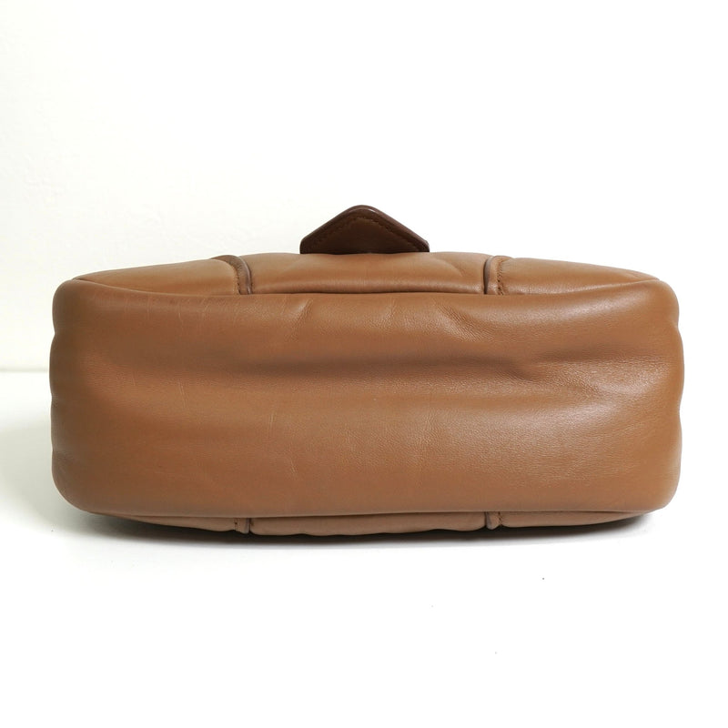 プラダ トライアングルロゴ サフィアーノ レザー 2way ハンドバッグ ショルダーバッグ ブラウン - NEWSED