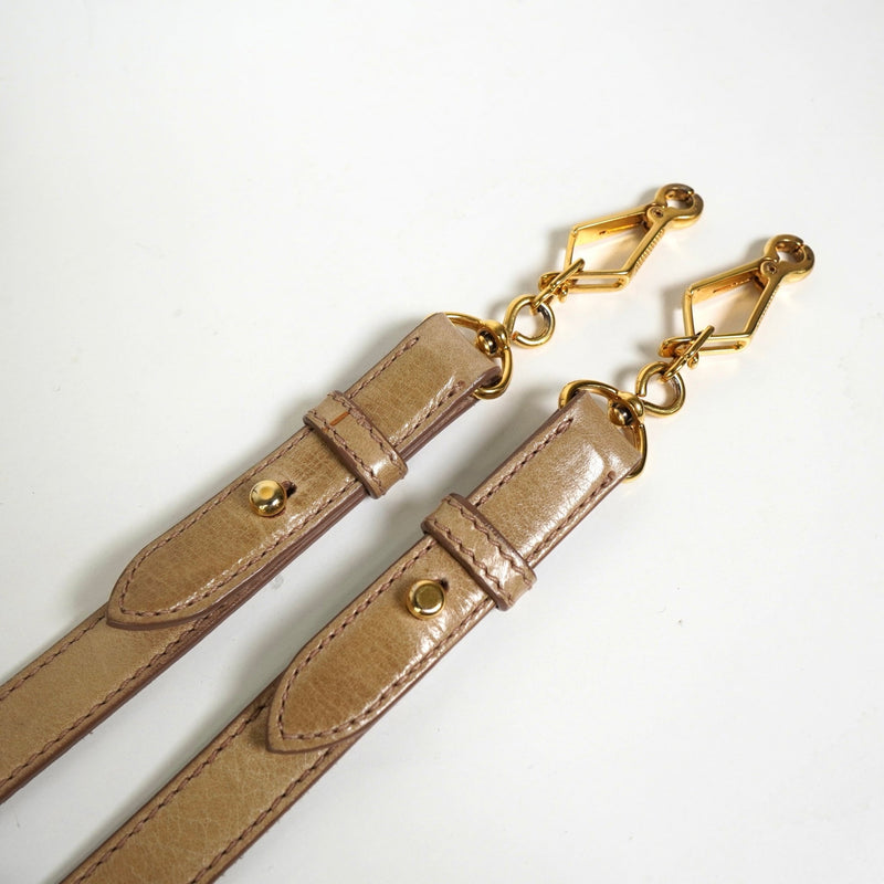 ミュウミュウ レザー 2way ハンドバッグ ショルダーバッグ ベージュ - NEWSED