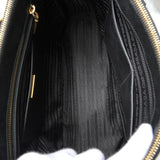 プラダ サフィアーノ レザー 三角プレート 2WAY ハンドバッグ ショルダーバッグ ブラック - NEWSED